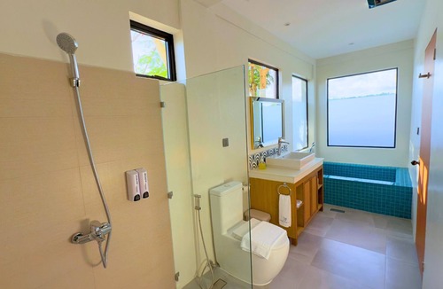 Subic Resort | Whiterock Beach Resort