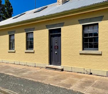 Bothwell House | Whites Corner