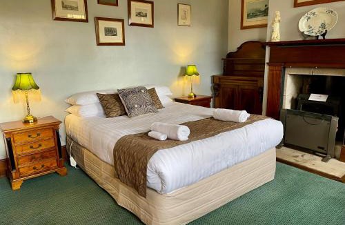 Bothwell House | Whites Corner