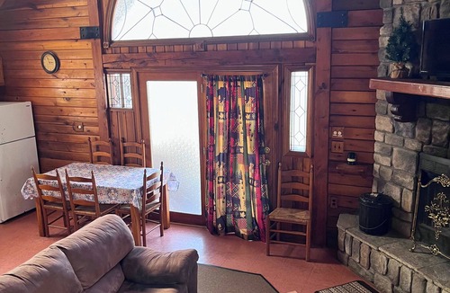 Lansing Cabin | Whitewater Country with Hot Tub, Free WiFi & Indoor Wood Burning Fireplace!
