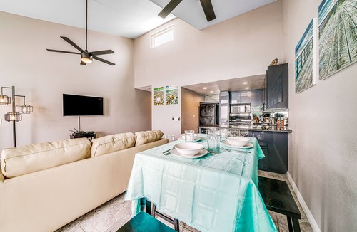 South Oceanside Condo | Whitewater Village Charm Oceanfront