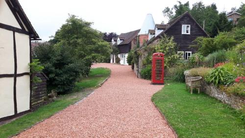 Hay-on-Wye House | Whitewells Farm Cottages - 7 exceptionally well appointed pet friendly barn conversions set in 10 acres of gardens, fields and woodland suitable from 2 to 24 people with breathtaking views towards the Malvern Hills, Herefordshire and Worcestershire