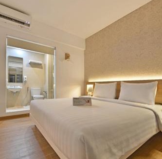 Klojen Hotel | Whiz Prime Hotel Basuki Rahmat Malang