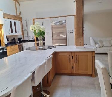 Nuthurst House | Whytings Stud Barn 2
