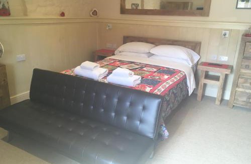 Bradford-on-Avon Bed & Breakfast | Widbrook Barns