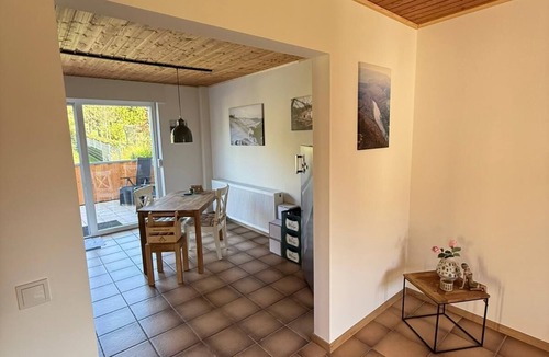 Serrig Apartment | Widdertshäuschen Vacation Home, Hilde Apartment with Sun Terrace