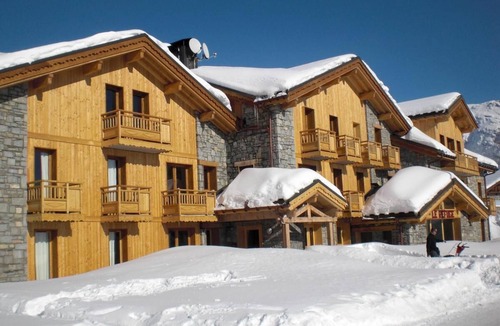 Les Eucherts Apartment | Wifi, 300m from resort center, swimming pool, sauna, fireplace or stove, tv, ski locker, 130m²