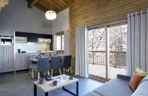 Les Houches Apartment | Wifi, view mountain, fitness, swimming pool, sauna, hammam, balcony, parking, tv, ski locker, 55m²