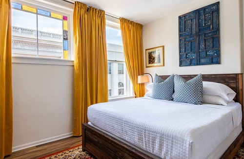 Versailles Hotel | Wild Turkey Suite, The Woodford Hotel