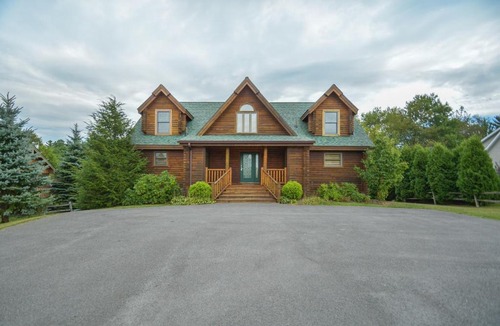 North Glade Hills House | Wild Wild West