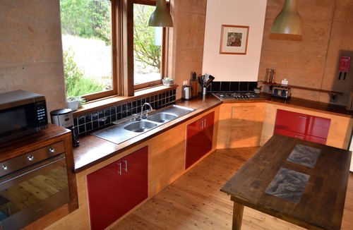 Margaret River House | Wilderness By The Sea- Private bush retreat & SPA