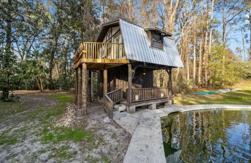 Edgar House | Wilderness Getaway at The Grist Mill