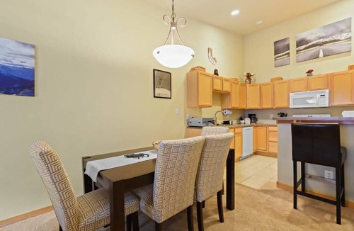 Wildernest Condo | Wildernest 2BR Condo: Trails 5 Ski Resorts Nearby