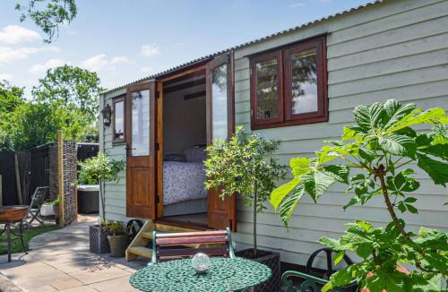 Driffield House | Wildflower View