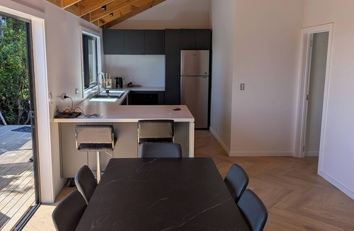 Pukawa House | Wildly inviting - Modern kiwi bach with Lake Taupo views