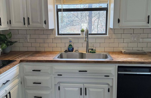 St. Robert House | Wildrose INN-Spacious 4-bedroom house 1.9 miles from FT Leonard wood