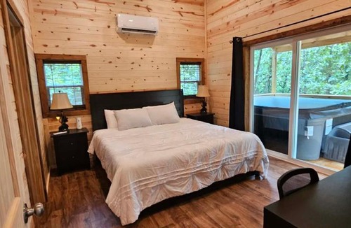 Pittsburg House | Wildwood Cabins