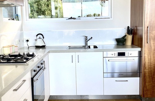 Koonya Apartment | Wildwood Retreat