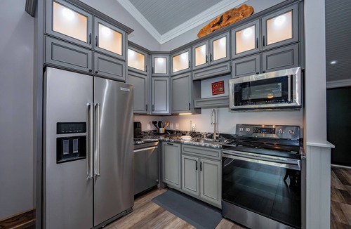 Thayerville Condo | Will O' The Wisp 712H: Studio Loft Condo with Private Balcony, Free WIFI!