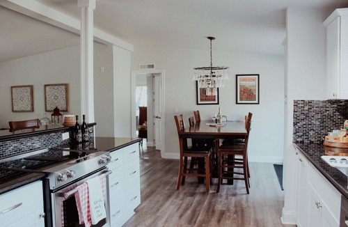 Salem Cottage | Willamette Valley Wine Country Retreat