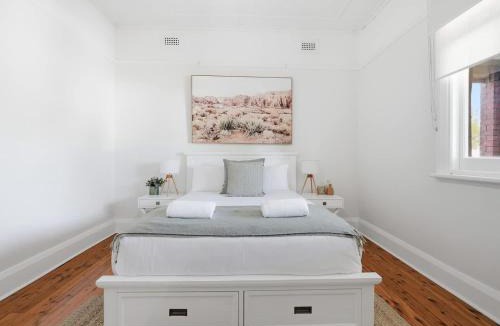 Bathurst House | William Cottage - CBD Base Cosy Family Retreat