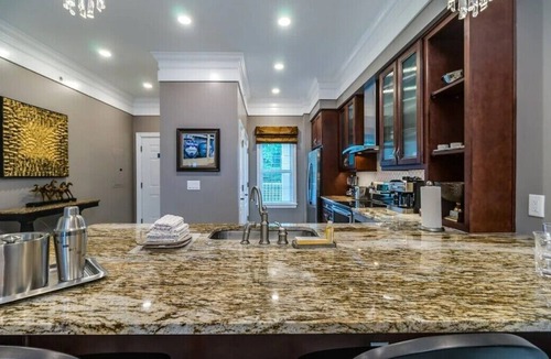 Stonehouse Resort | Williamsburg Virginia Charming 2-bedroom Villa Resort -an IHG Holiday Inn Resort
