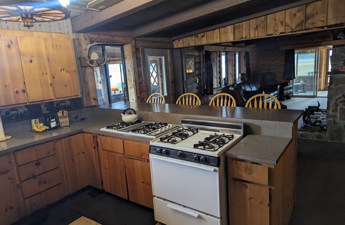 Klamath County House | Williamson River RanchnHomestead House