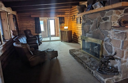 Klamath County House | Williamson River RanchnHomestead House