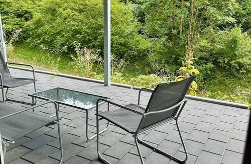 Geismar Apartment | Willkommen in der Wohnung - dem Perfekten Rückzugsort im Herzen der Bezaubernden Rhön und dem Grünen Herzen Deutschlands. Diese neu Erbaute Wohnung Bietet Nicht nur Modernes Design, Sondern Auch ein Einzigartiges Ambiente Direkt im Grünen mit Gemütli