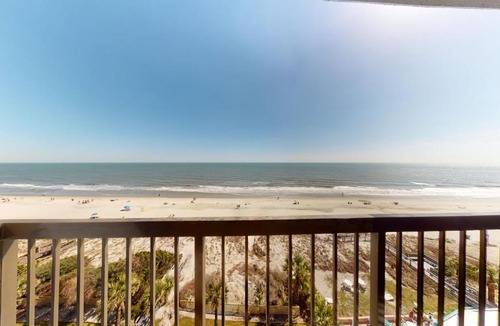 Myrtle Beach Apartment | Willow Bay 806 Oceanfront Suite, Renovated Spring 2023 desirable Golden Mile Location