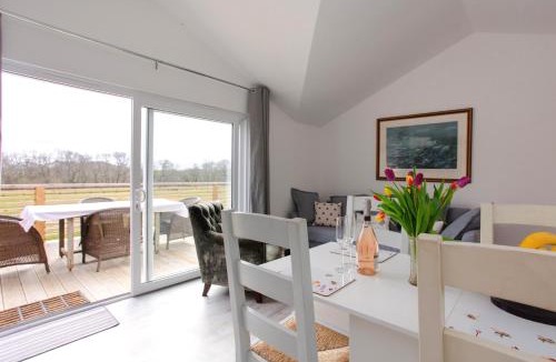 Ryde House | Willow Cottage