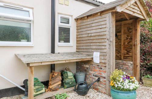 South Cave House | Willow Lodge