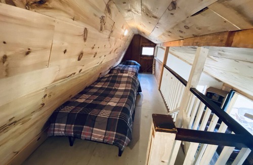Rome Cabin | Willow Point Cabin:Brenchly Lake