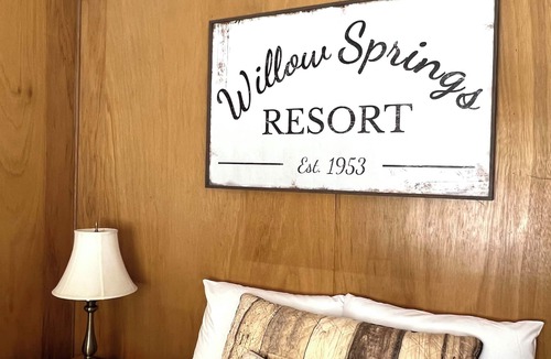 Bridgeport Cabin | Willow Springs Resort