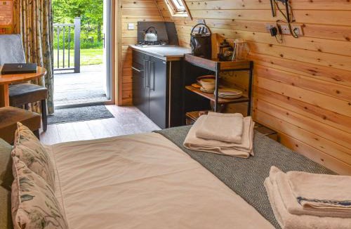 Upper Dicker House | Willow Uk44263