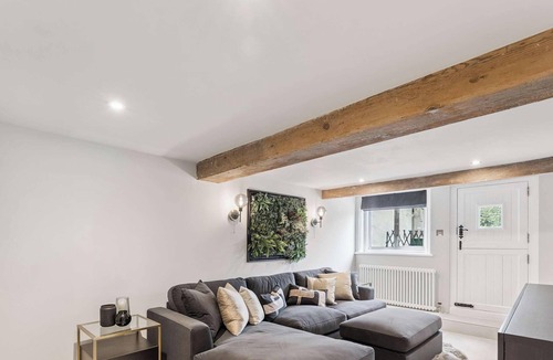 Wallingford House | Willowbrook Cottage - 3 Bed Countryside Escape