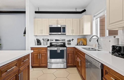 Wilton Manors Apartment | Wilton River Suites (Adults Only)
