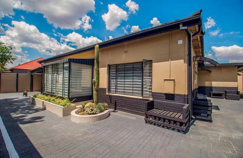 Randfontein Apartment | Win Haven Classic Elegance Studio