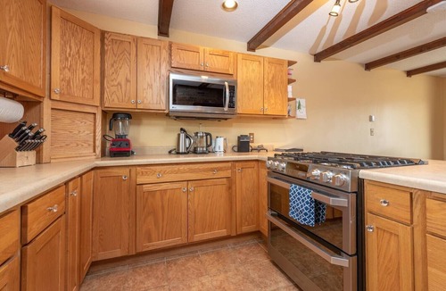 Lander House | Wind River Place- Mountain views, Spring Season!