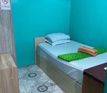 Male House | Wind Stay
