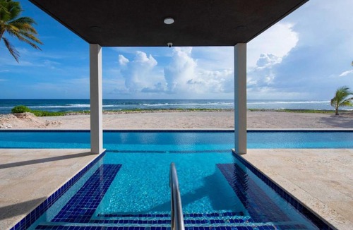 East End House | Wind Upon The Waves by Grand Cayman Villas & Condos