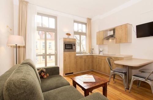 Warnemuende Apartment | Wind whispering, fairytale living by the sea - Haus Sterntaler