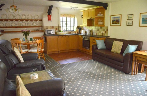 Hartland House | Windbury Cottage
