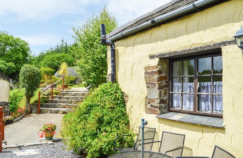 Hartland House | Windbury Cottage