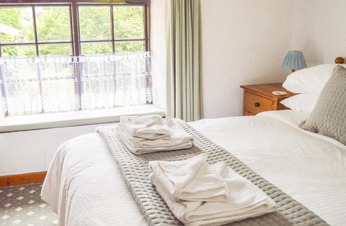 Hartland House | Windbury Cottage