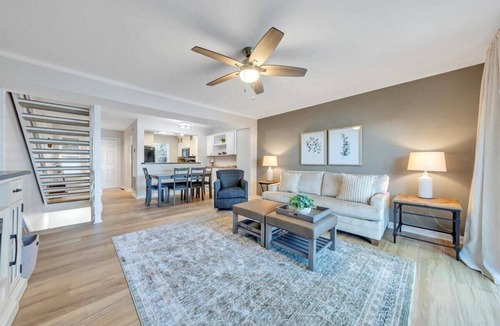 North Shore House | Windlass on Waters edge