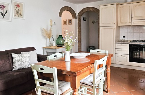 Empoli Apartment | WINDMILL apartment with private terrace