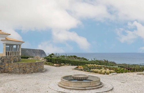 Colares Villa | Windmill Beachfront Villa