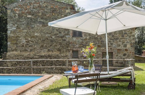Montalcino Villa | Windmill Villa with Beautiful Garden and Pool