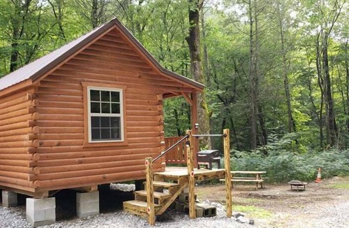 Elgin Cabin | Windrock Hideout Log Cabin Trails 26,27 and 43